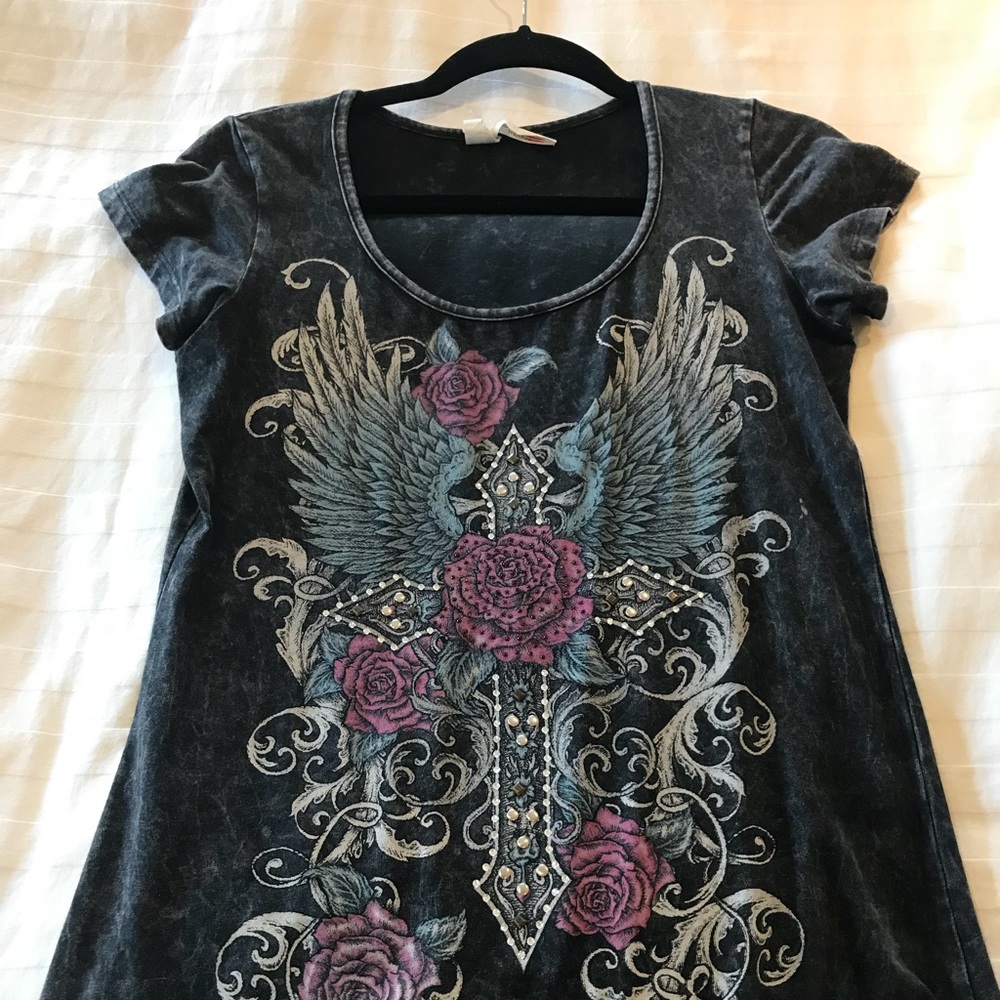 Women’s black print tee